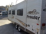 2004 Fleetwood Prowler Photo #2