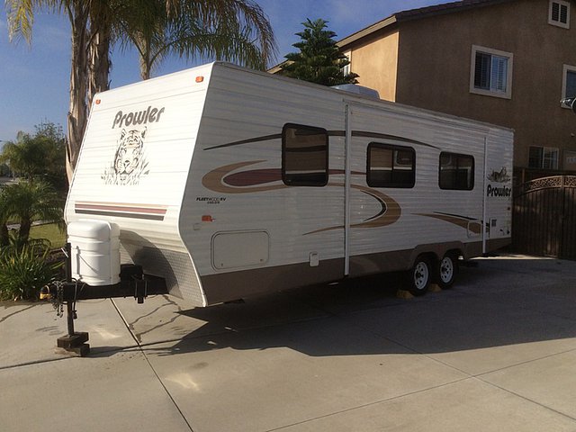 04 Fleetwood Prowler