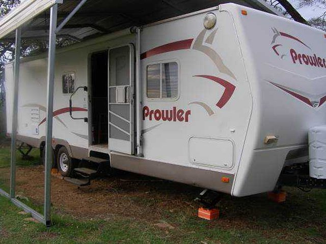 2007 Fleetwood Prowler Photo