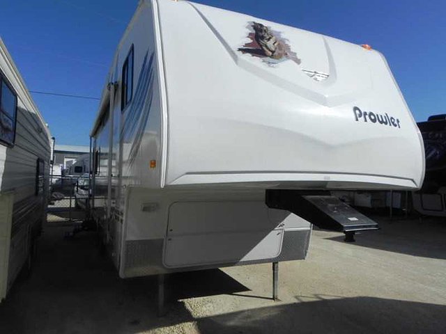 2008 Fleetwood Prowler Photo