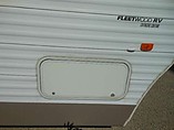2004 Fleetwood Prowler Photo #7