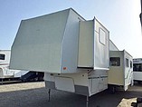 2001 Fleetwood Prowler Photo #2