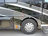 2006 Fleetwood Revolution LE Photo #26