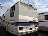 1995 Fleetwood Southwind Photo #2
