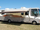 1999 Fleetwood Southwind Photo #10