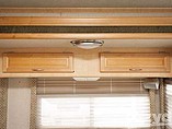 2004 Fleetwood Southwind Photo #36
