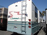 1999 Fleetwood Southwind Photo #4