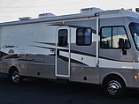 2002 Fleetwood Southwind Photo #3