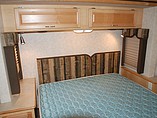 2003 Fleetwood Southwind Photo #11
