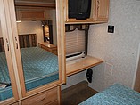 2003 Fleetwood Southwind Photo #13