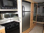 2004 Fleetwood Southwind Photo #11