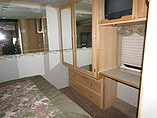 2004 Fleetwood Southwind Photo #14