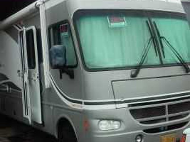 04 Fleetwood Southwind