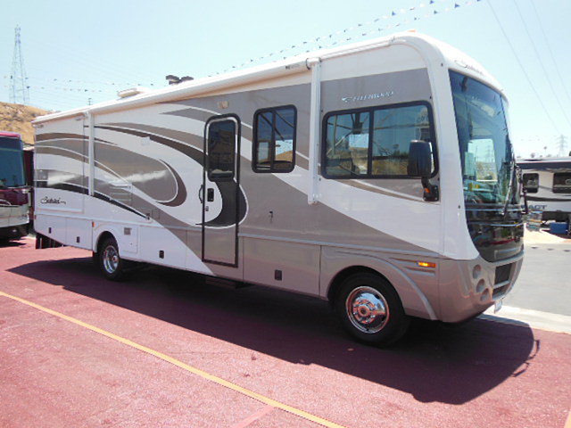 2005 Fleetwood Southwind Photo