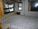 2001 Fleetwood Southwind Photo #5