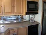 2002 Fleetwood Southwind Photo #6