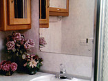 2000 Fleetwood Southwind Photo #11