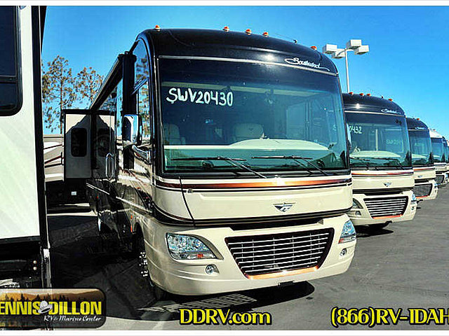 2015 Fleetwood Southwind Photo