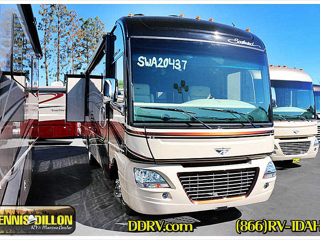 2015 Fleetwood Southwind Photo