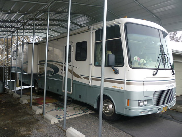 2001 Fleetwood Southwind Photo