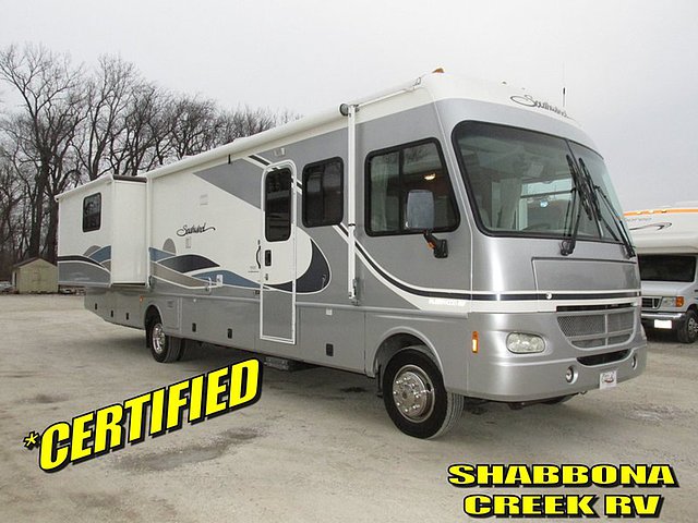 2004 Fleetwood Southwind Photo