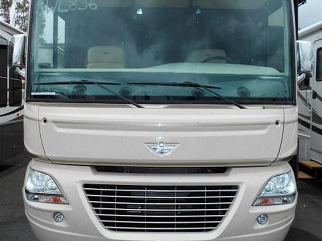 2015 Fleetwood Southwind Photo
