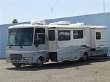 2000 Fleetwood Southwind Photo #2