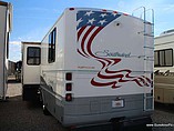 2000 Fleetwood Southwind Photo #5