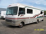 1999 Fleetwood Southwind Photo #4
