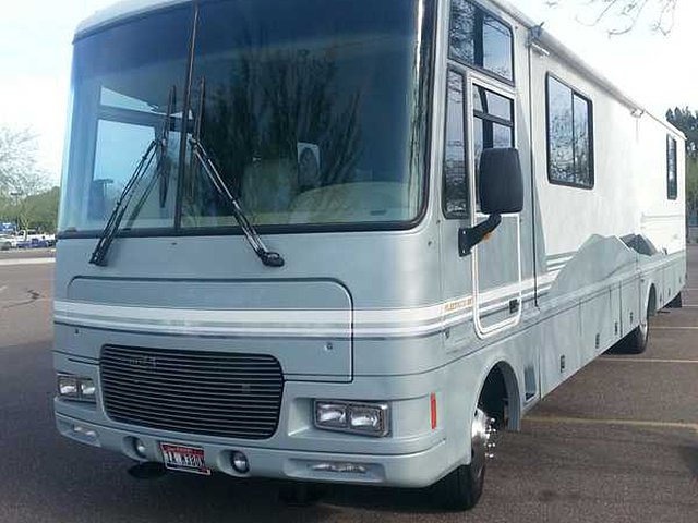 2000 Fleetwood Southwind Photo