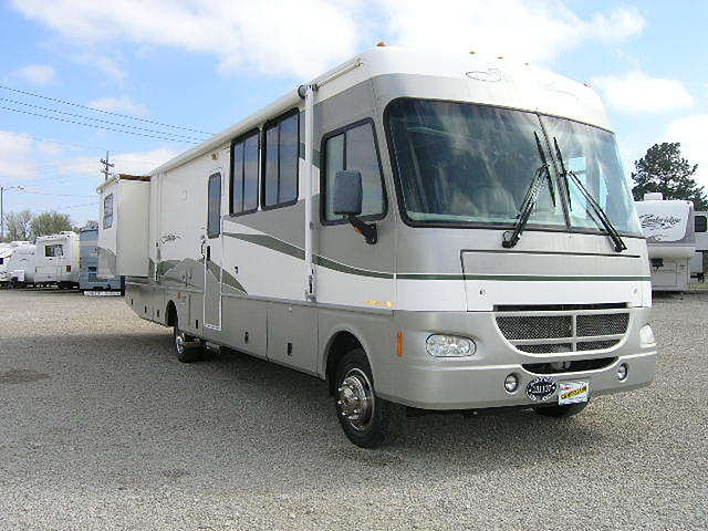 03 Fleetwood Southwind