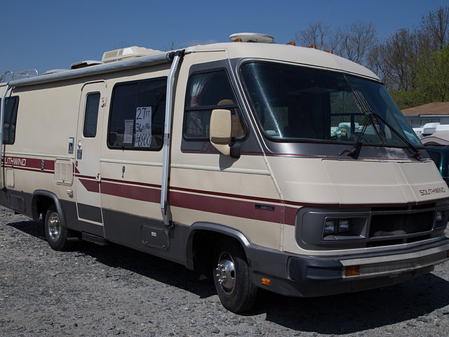 1985 Fleetwood Southwind Photo