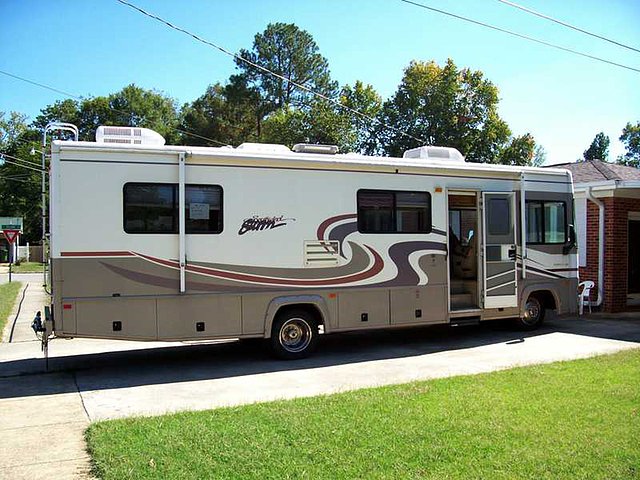 00 Fleetwood Southwind Storm