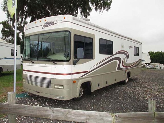 2000 Fleetwood Southwind Storm Photo