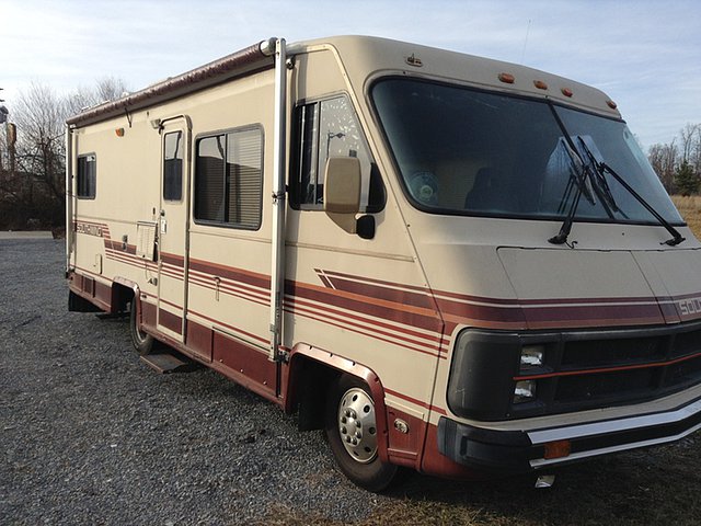 1987 Fleetwood Southwind Photo