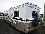 2004 Fleetwood Terra Photo #2