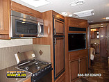 2014 Fleetwood Terra Photo #18