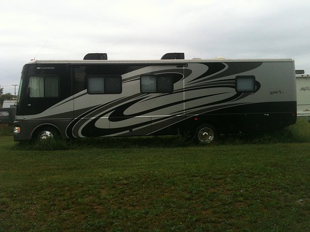 2008 Fleetwood Terra LX Photo