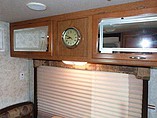 2004 Fleetwood Tioga Photo #11