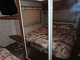 2004 Fleetwood Tioga Photo #19