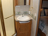 2004 Fleetwood Tioga Photo #16