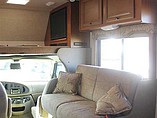 2010 Fleetwood Tioga Photo #5
