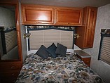 2003 Fleetwood Tioga Photo #20
