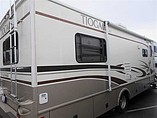 2004 Fleetwood Tioga Photo #3