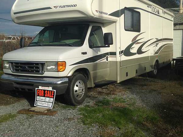 2005 Fleetwood Tioga Photo