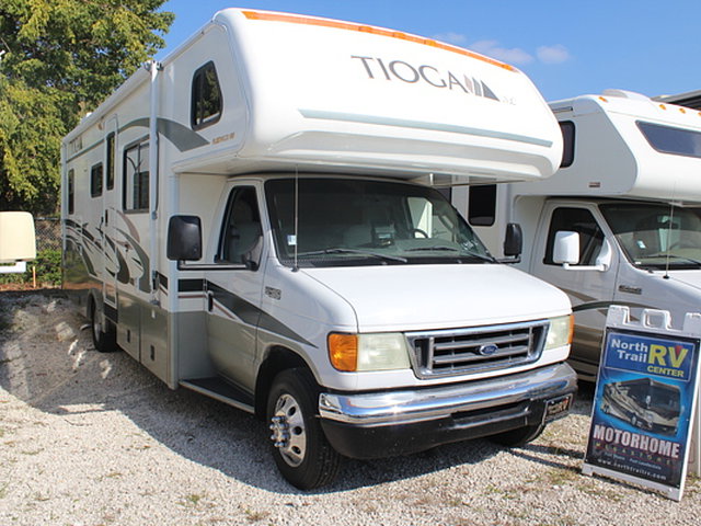 2004 Fleetwood Tioga Photo