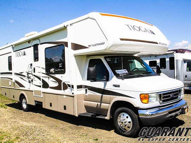 2005 Fleetwood Tioga Photo