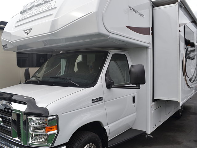 2015 Fleetwood Tioga Montara Photo