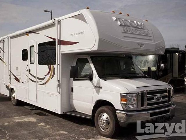 2015 Fleetwood Tioga Montara Photo
