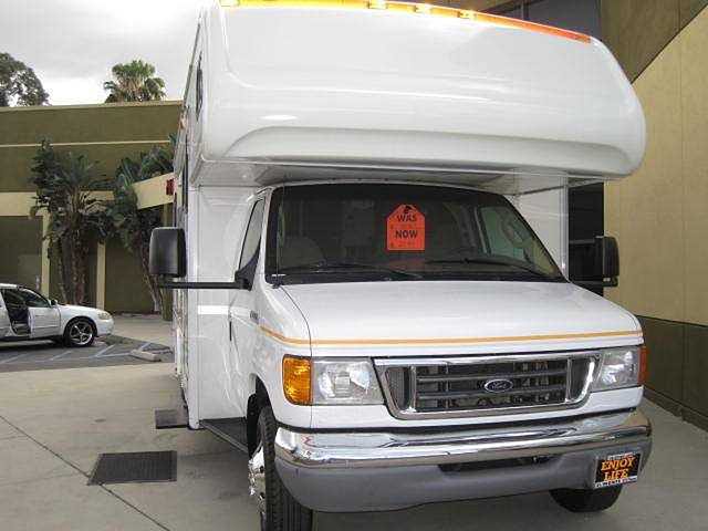 2008 Fleetwood Tioga Ranger Photo